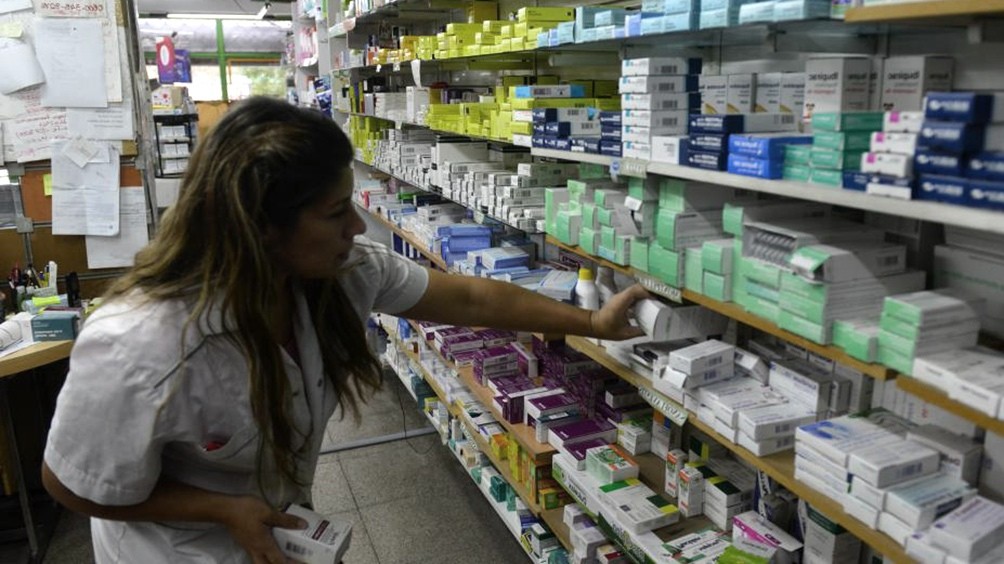 "En ningún país del mundo se aumentaron los medicamentos sin control como ahora en Argentina" | Economía
