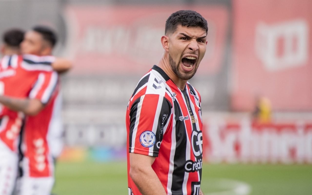 Chacarita: tras el choque, Perdomo continúa estable, pero en terapia intensiva y con pronóstico reservado | Deportes