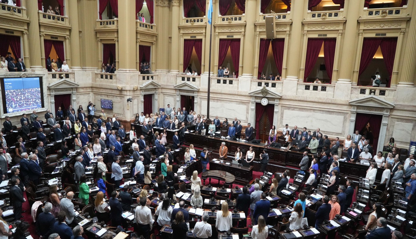 El S&P Merval y los ADRs se derrumbaron hasta 10% tras el fracaso de la Ley Ómnibus | Economía