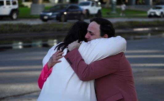 Terror en una iglesia evangélica de Texas: una mujer abrió fuego y fue detenida | Internacionales