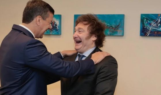 El presidente de Paraguay aconsejó a Milei "construir consenso político" para mejorar la gestión del Gobierno | Política