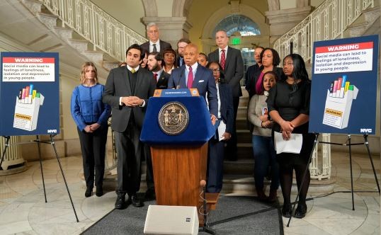 Nueva York demanda a gigantes de redes sociales por el impacto en la salud mental | Internacionales
