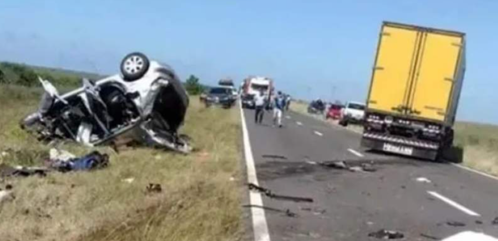 Choque frontal entre un camión y un auto en la Ruta 14: murieron tres nenes y sus dos padres | Actualidad