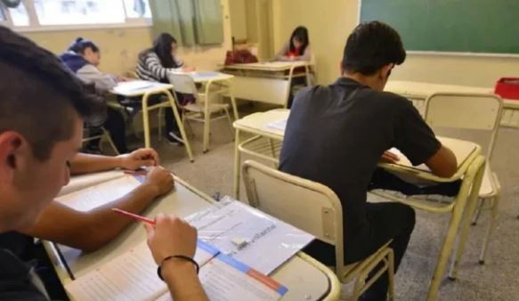 Miles de estudiantes porteños comenzaron el ciclo lectivo 2024 | Actualidad