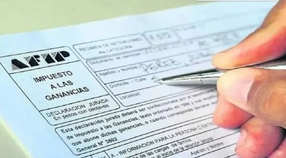 El Gobierno aseguró que prevé presentar un proyecto para restituir el impuesto a las Ganancias | Política