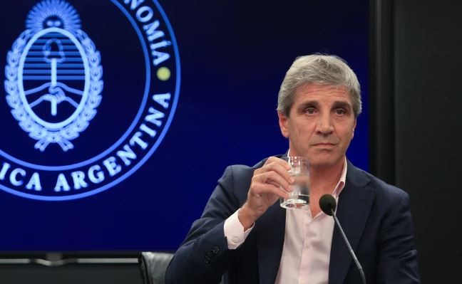 Caputo continúa con la agenda internacional y viajará a la asamblea anual del BID | Economía