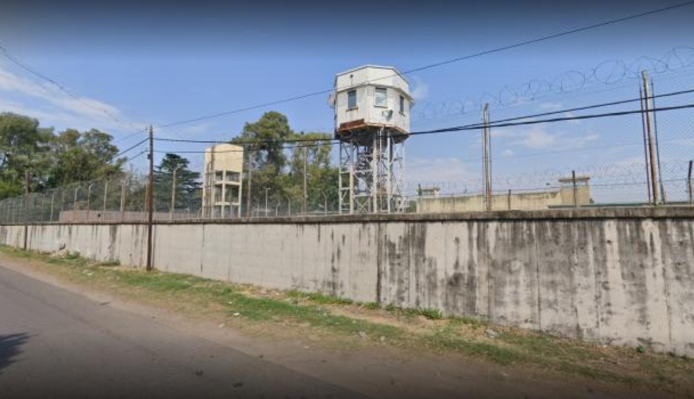 Secuestran un teléfono en la cárcel de Rosario desde donde se hicieron amenazas | Actualidad