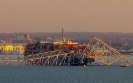 Tragedia del puente: rescataron a dos sobrevivientes | Internacionales