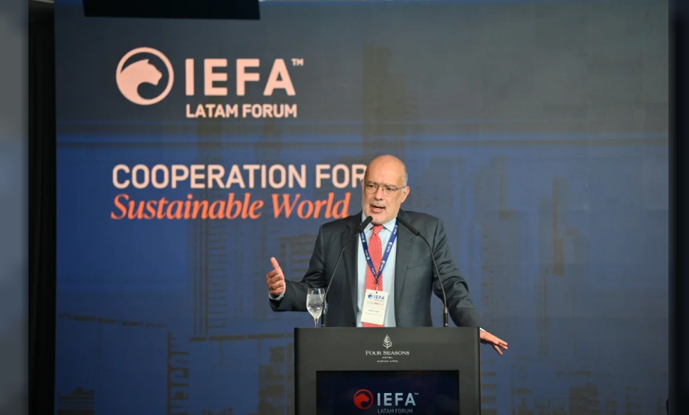 Desde el FMI elogiaron al Gobierno pero pidieron "que el ajuste no recaiga en los trabajadores y sectores productivos" | Política