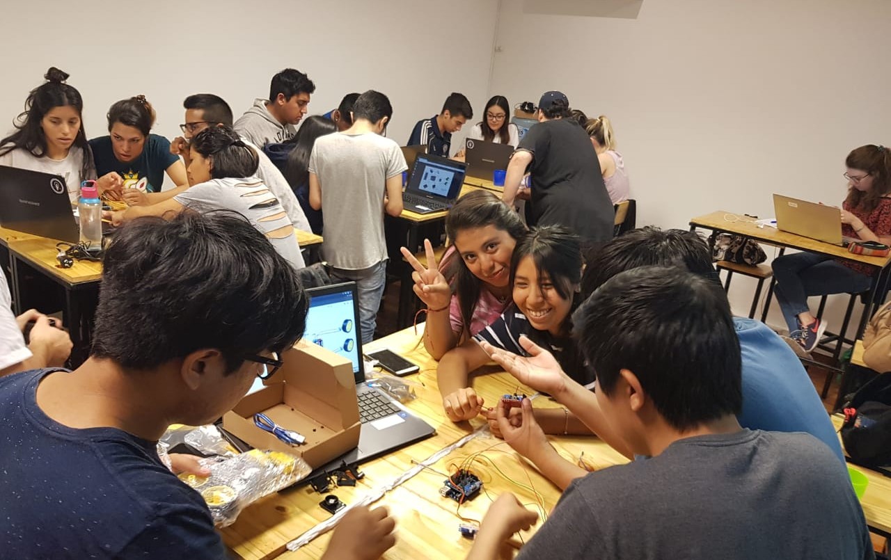 Capacitación IT con salida laboral: la fundación Empujar brinda 120 becas gratuitas | Actualidad