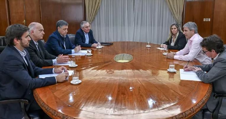 Caputo recibió a Jorge Macri: la coparticipación, el eje central de discusión | Política