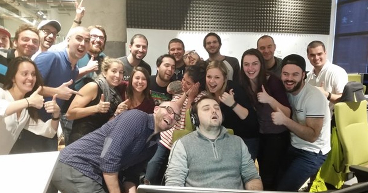 Se quedó dormido en el trabajo, la foto se volvió viral y aparecieron los memes | Curiosidades