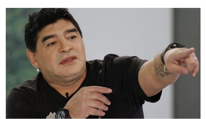 Tras la eliminación en los Juegos Olímpicos, Maradona dijo que "hay que rogarle a Messi que vuelva" | Deportes