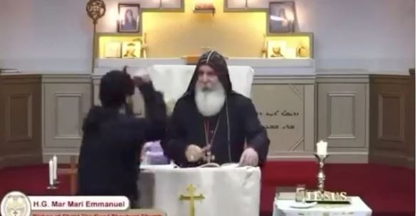 Otro ataque en Sydney: apuñalaron a un obispo y un sacerdote en una iglesia | Internacionales