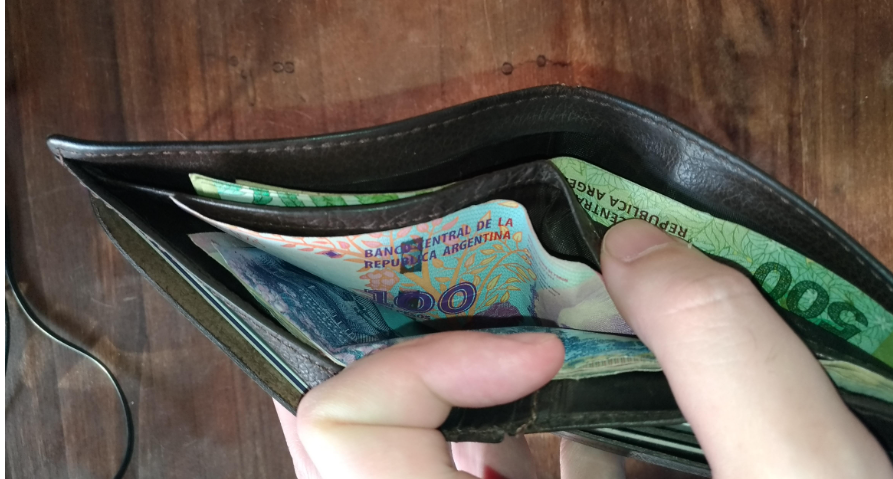 Bolsillos flacos: el consumo cayó un 3,8% interanual en marzo | Economía