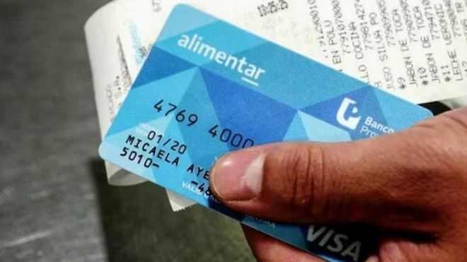El Gobierno anunció un nuevo aumento de la tarjeta Alimentar: cuánto se va a cobrar por hijo | Economía