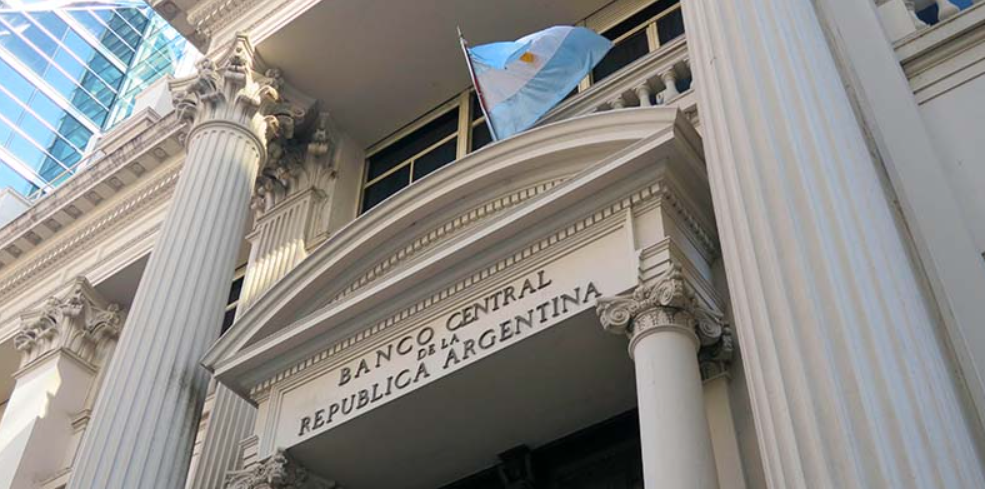 El Banco Central volvió a recortar la tasa de referencia: se espera una baja de rendimiento en plazos fijos | Economía