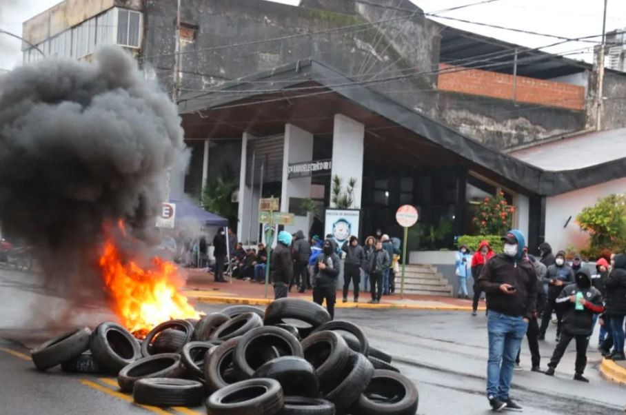 Protesta policial en Misiones: clima tenso por el arribo de fuerzas federales | Actualidad