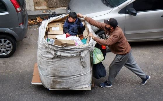 Aseguran que el nivel de pobreza llegó a un techo y tiende a bajar | Actualidad
