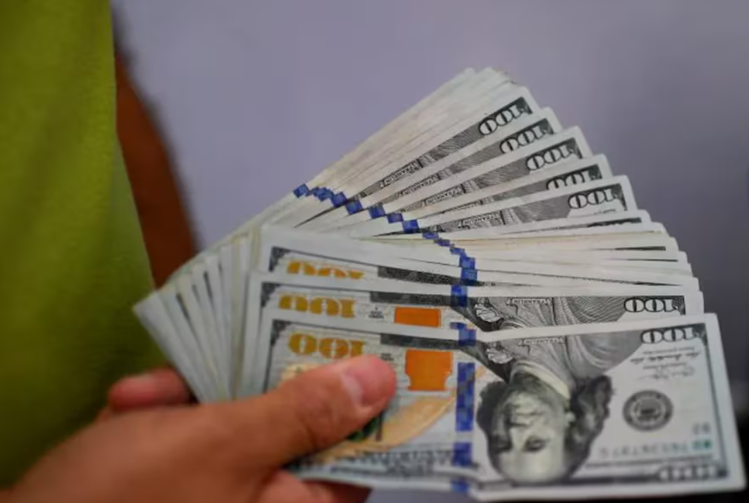 El dólar blue subió $50 y alcanzó un nuevo récord | Economía