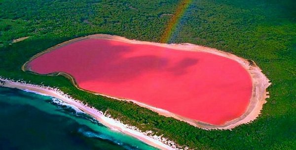 El extraño lago de agua rosa en Australia | Curiosidades