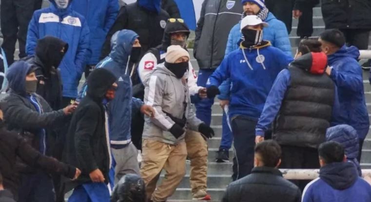 San Lorenzo pedirá los puntos del partido suspendido por violencia en la tribuna de Godoy Cruz | Deportes