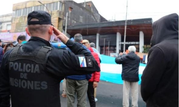 Acuerdo en Misiones: el llamativo aumento de sueldo que mitigó la protesta policial | Actualidad
