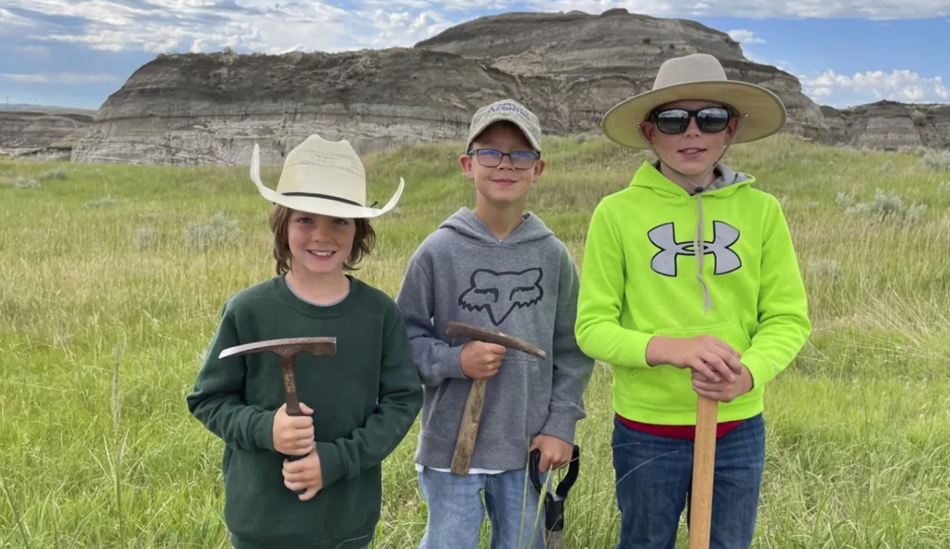 En sus vacaciones, tres chicos encontraron restos de un tiranosaurio | Internacionales