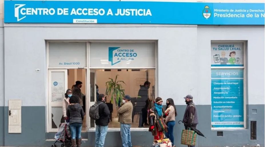 El Gobierno cerrará 81 centros de acceso a la Justicia | Política