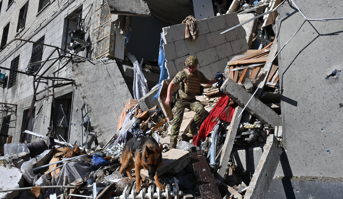 Rusia afirmó que un bombardeo ucraniano en Crimea dejó cinco muertos y más de 100 heridos | Internacionales