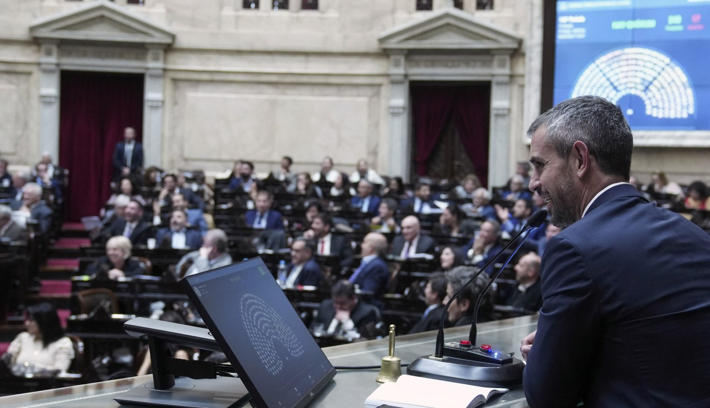 Ley Bases: el oficialismo no podría insistir con las privatizaciones de Aerolíneas, el Correo y RTA | Política