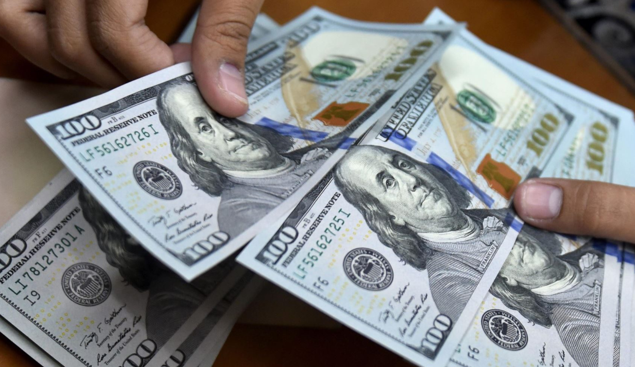 El dólar blue no frena la suba y marca un nuevo récord | Economía