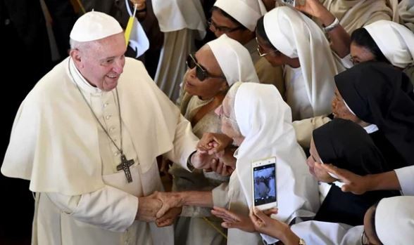 Prohibidos los tatuajes y los piercings para los trabajadores de la Basílica de San Pedro | Internacionales