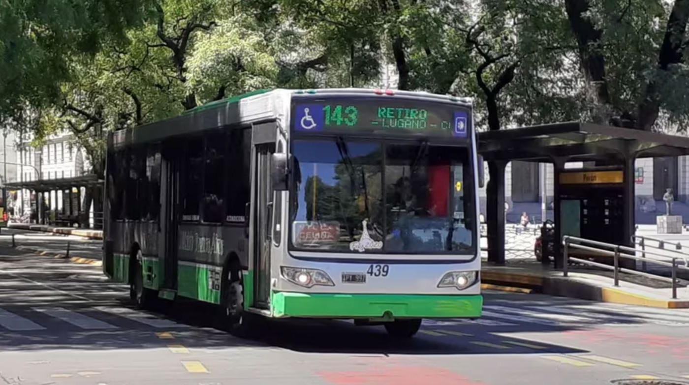 Colectivos: no hubo acuerdo paritario y podría haber recortes en el servicio | Actualidad
