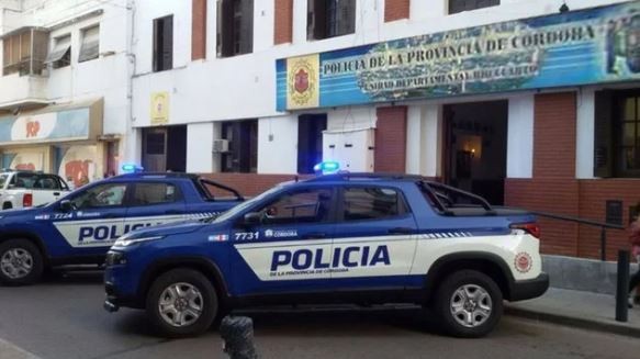 Un adolescente de 16 años fue detenido por asesinar a puñaladas a un hombre en Córdoba | Actualidad