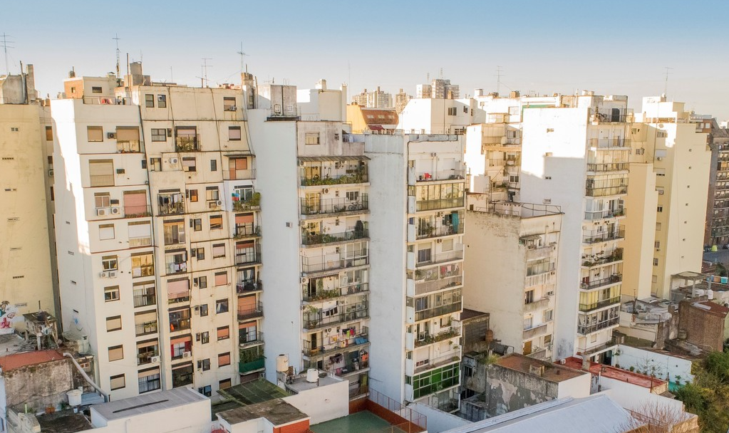 En apenas seis meses las expensas se dispararon un 90% y crece la morosidad | Economía