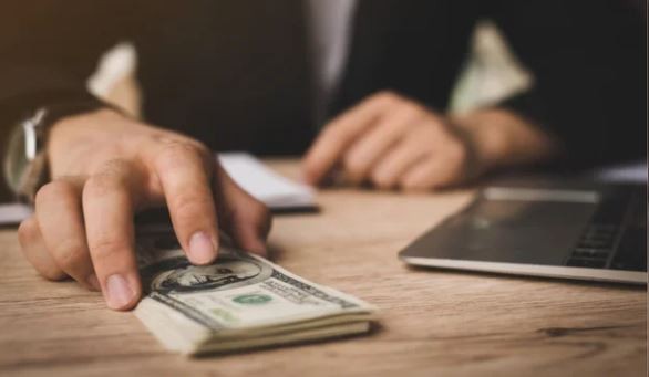 Cuánto aumentó la deuda pública en el gobierno de Milei, a pesar del ajuste | Economía