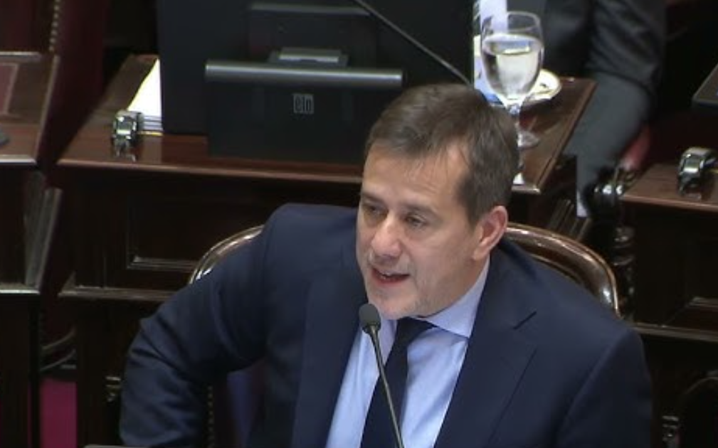 Mariano Recalde, sobre el aumento a senadores: "Fue una iniciativa de la misma vicepresidenta" | Política