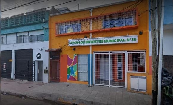 Denuncian a un profesor de educación física por abusos en un jardín de Wilde | Actualidad