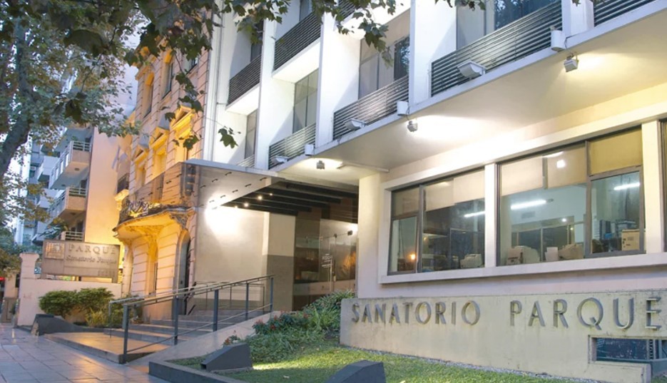 Trasladaron a Rosario al egresado que cayó de un sexto piso en Bariloche | Actualidad