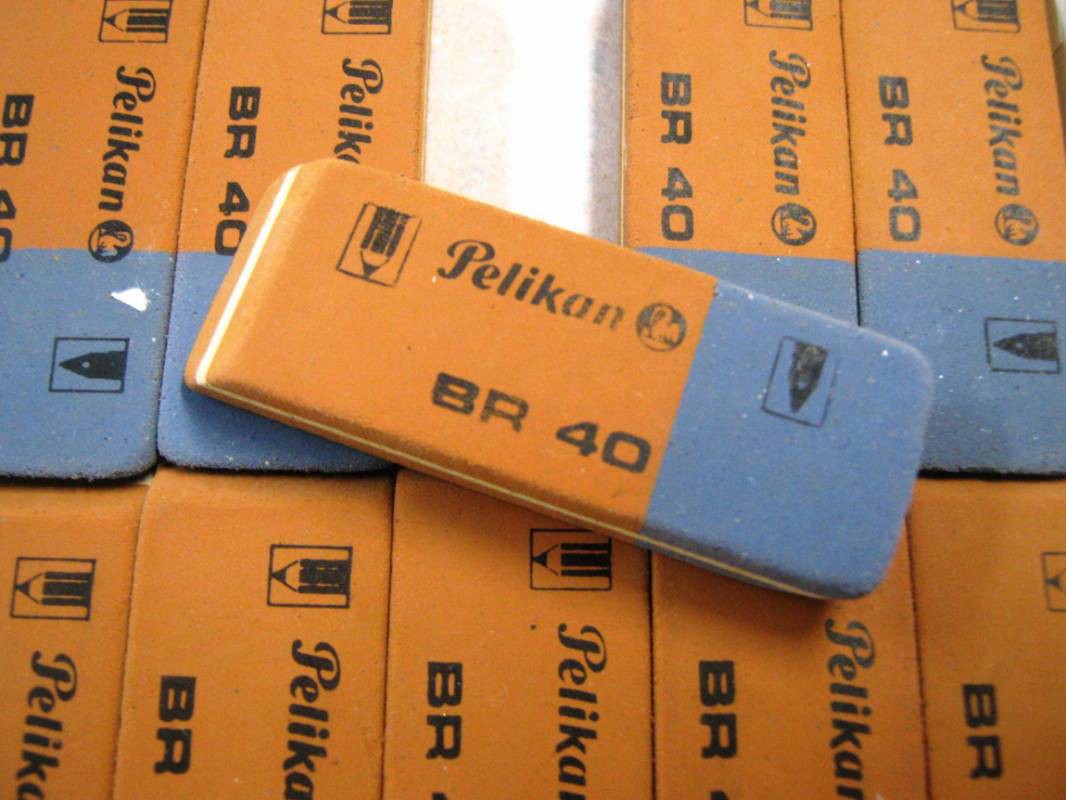 Fin del mito: ¿para qué sirve la parte azul de la goma de borrar? | Curiosidades