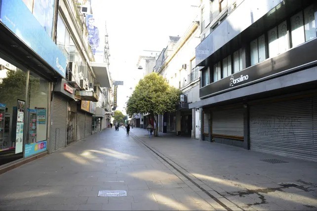 Se trasladó el Día del Empleado de Comercio: cuándo cae y cómo afectará la atención | Actualidad