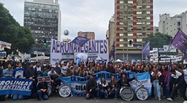Aeronavegantes irán al Congreso en contra de la privatización de Aerolíneas Argentinas | Política