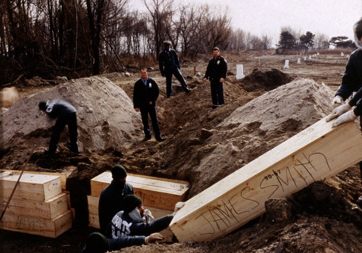 La isla estadounidense donde se entierran a los muertos no identificados | Curiosidades