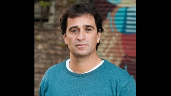 Denuncian a funcionario de Educación por "usurpación de título" | Política