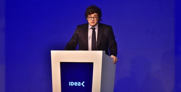 Milei se diferenció de Villarruel por los elogios a Isabel Perón: "Yo no lo hubiera hecho" | Política