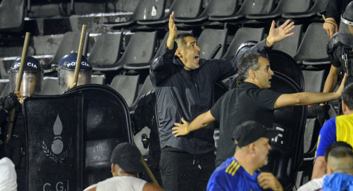 "Demuestra quién es Román": Serna elogió a Riquelme por frenar a la barra | Deportes