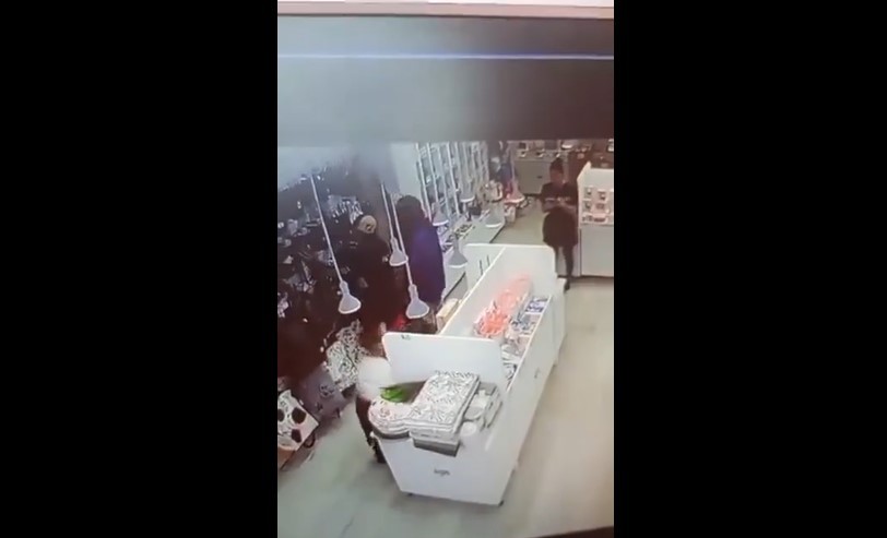 Cinco niños de entre 10 y 15 años robaron dos locales en La Plata: tienen antecedentes | Actualidad