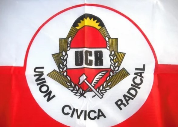 La bancada de la UCR rechaza las críticas de Milei a Alfonsín, al cumplirse 41 años del triunfo radical | Política