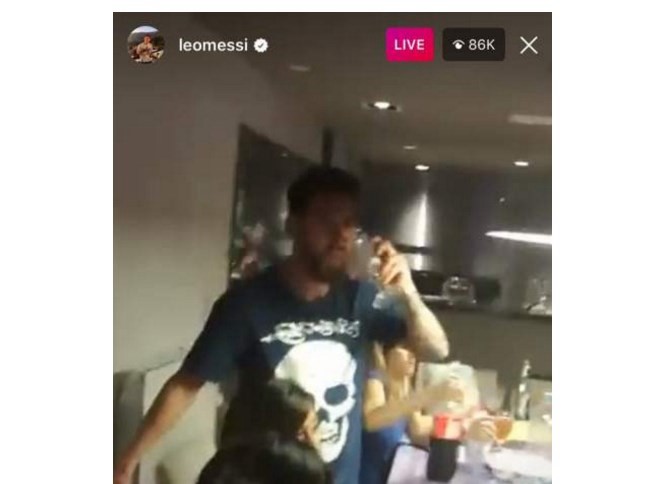 Un sobrino de Messi le "robó" el celular y transmitió por Instagram la cena familiar | Deportes
